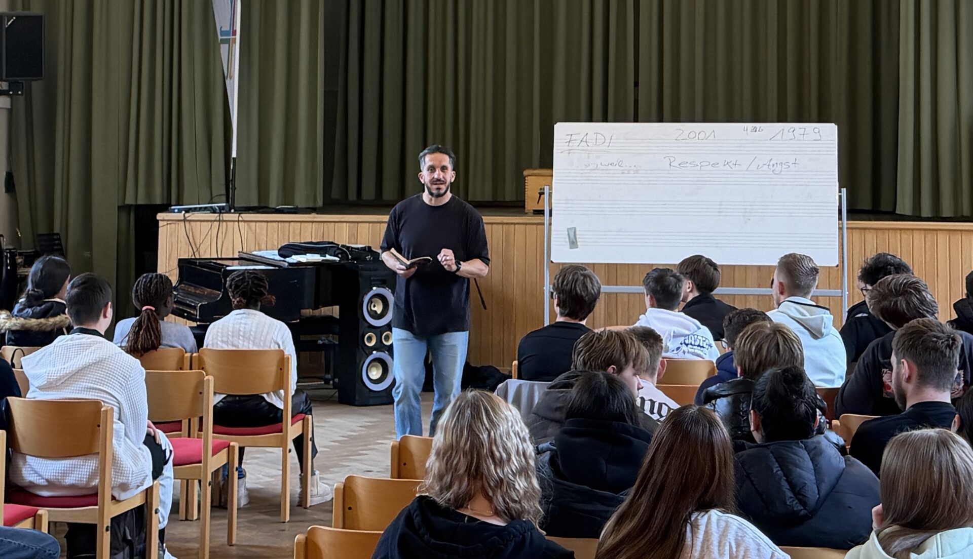Fadi Saad - Lesung in der Max Born Realschule in Bad Pyrmont - Foto: Tim Menke
